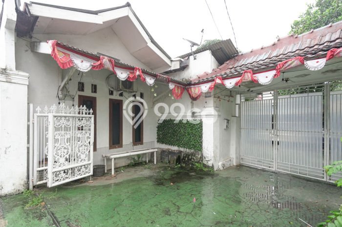 Siap Huni Rumah Mewah 9 Kamar di Duren Sawit Dekat ke Mana Saja Siap Huni Rumah Mewah 9 Kamar di Duren Sawit Dekat ke Mana Saja