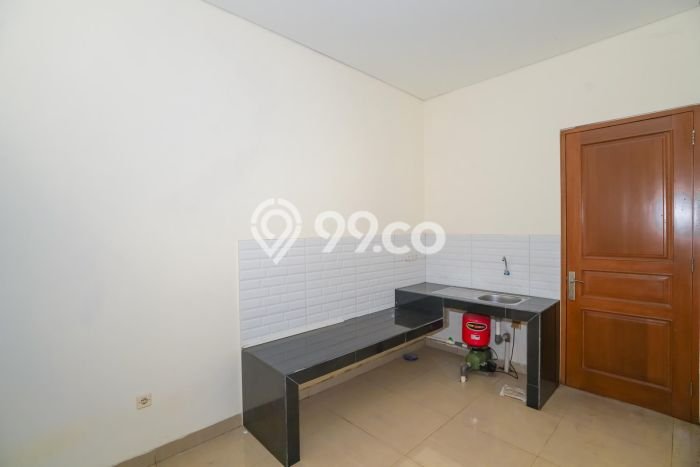Dijual Rumah 5 Kamar Lokasi Ideal Bagus dan Strategis di Jagakarsa Dijual Rumah 5 Kamar Lokasi Ideal Bagus dan Strategis di Jagakarsa