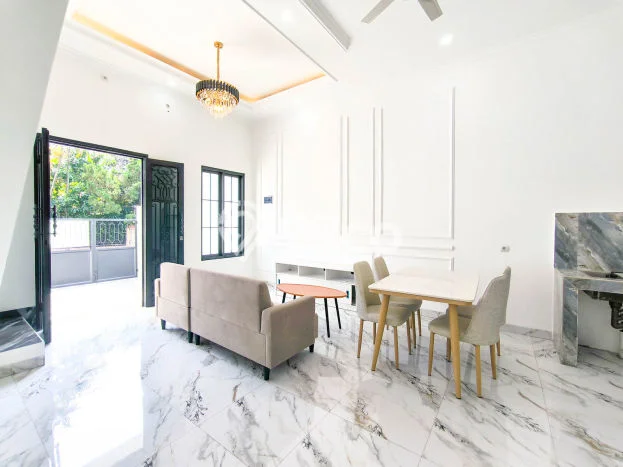 Rumah Strategis Minimalis Lb 108m2 di Ciledug, Tangerang Rumah Strategis Minimalis Lb 108m2 di Ciledug, Tangerang