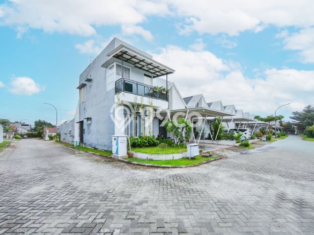 Rumah Minimalis 4 Kamar LT 135m2 di Sentul City Rumah Minimalis 4 Kamar LT 135m2 di Sentul City
