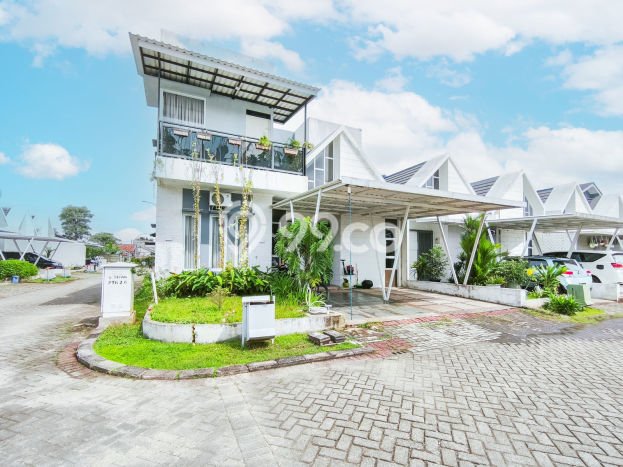 Rumah Minimalis 4 Kamar LT 135m2 di Sentul City Rumah Minimalis 4 Kamar LT 135m2 di Sentul City
