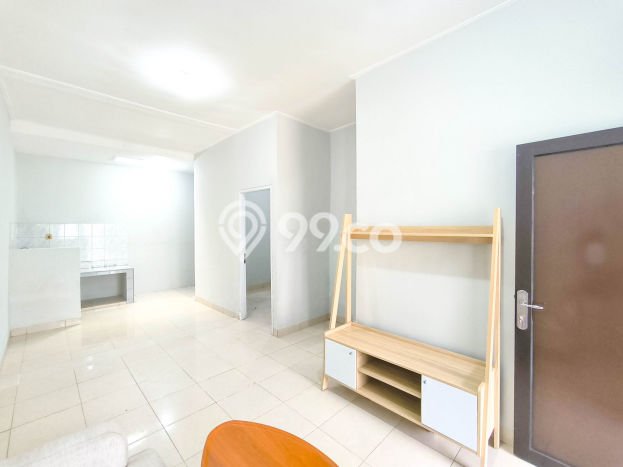 For Sale Rumah 2 Kamar Lokasi Ideal Nyaman dan Strategis di Tangerang For Sale Rumah 2 Kamar Lokasi Ideal Nyaman dan Strategis di Tangerang