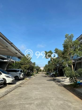 Hunian Nyaman Asri 3 KT Siap Pakai di BSD Tangerang Hunian Nyaman Asri 3 KT Siap Pakai di BSD Tangerang