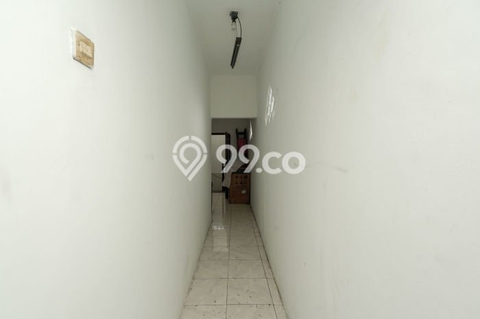Siap Huni Rumah Mewah 9 Kamar di Duren Sawit Dekat ke Mana Saja Siap Huni Rumah Mewah 9 Kamar di Duren Sawit Dekat ke Mana Saja