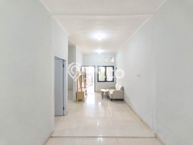 For Sale Rumah 2 Kamar Lokasi Ideal Nyaman dan Strategis di Tangerang For Sale Rumah 2 Kamar Lokasi Ideal Nyaman dan Strategis di Tangerang