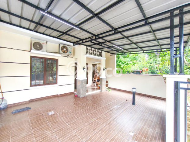 Rumah Strategis Modern Lb 80m2 di Pinang, Tangerang Rumah Strategis Modern Lb 80m2 di Pinang, Tangerang
