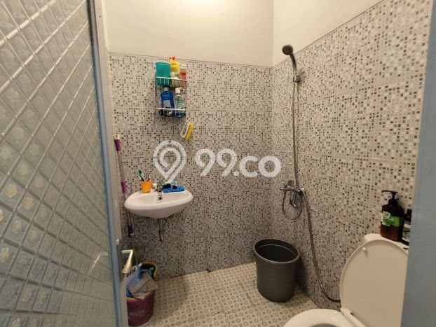 Jual Rumah Strategis Bagus Punya 2 KT di Sawangan Depok SHM Jual Rumah Strategis Bagus Punya 2 KT di Sawangan Depok SHM