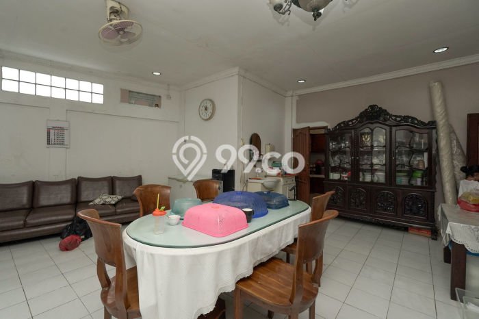 Siap Huni Rumah Mewah 9 Kamar di Duren Sawit Dekat ke Mana Saja Siap Huni Rumah Mewah 9 Kamar di Duren Sawit Dekat ke Mana Saja