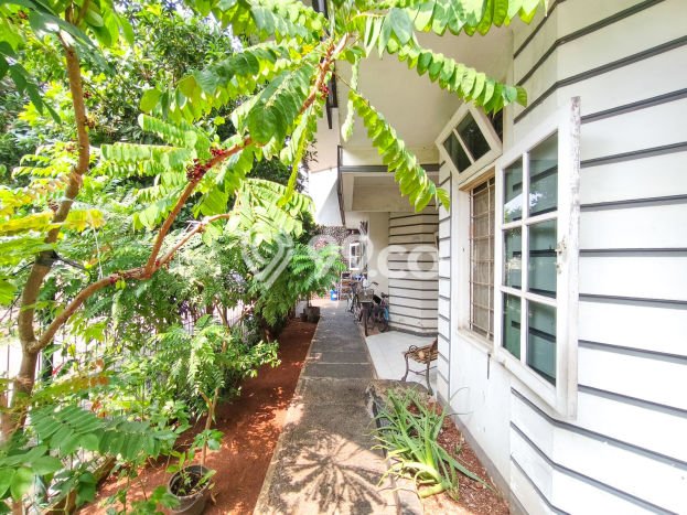Dijual Rumah Premium dengan Fasilitas Sekitar Lengkap di Serpong, Tangerang Selatan Dijual Rumah Premium dengan Fasilitas Sekitar Lengkap di Serpong, Tangerang Selatan