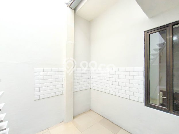 Rumah Modern Cantik 2 KT Siap Huni di Sepatan Timur Rumah Modern Cantik 2 KT Siap Huni di Sepatan Timur