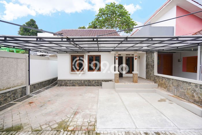 Rumah Modern Cantik 3 KT Bisa Langsung Pindah di Jagakarsa Rumah Modern Cantik 3 KT Bisa Langsung Pindah di Jagakarsa