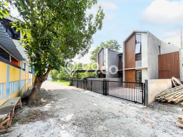Jual Rumah Minimalis Bagus Punya 3 KT di Jagakarsa Jakarta Selatan SHM Jual Rumah Minimalis Bagus Punya 3 KT di Jagakarsa Jakarta Selatan SHM