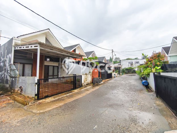 Jual Rumah Favorit Siap Huni LB 72m2 di Cileungsi, Bogor Jual Rumah Favorit Siap Huni LB 72m2 di Cileungsi, Bogor