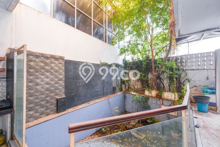 Rumah Strategis Modern Lb 180m2 di Cipayung, Jakarta Timur Rumah Strategis Modern Lb 180m2 di Cipayung, Jakarta Timur