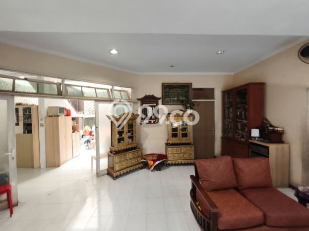 Dijual Rumah Premium dengan Fasilitas Sekitar Lengkap di Serpong, Tangerang Selatan Dijual Rumah Premium dengan Fasilitas Sekitar Lengkap di Serpong, Tangerang Selatan
