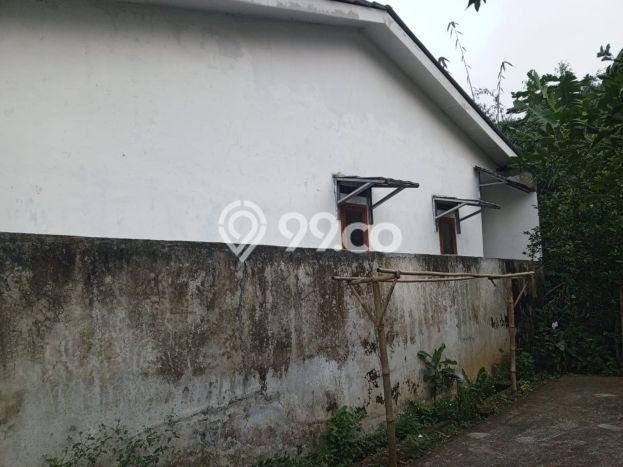 LISTING BARU! Rumah Strategis di Sentul, Luas 84m² LB 60m² LISTING BARU! Rumah Strategis di Sentul, Luas 84m² LB 60m²