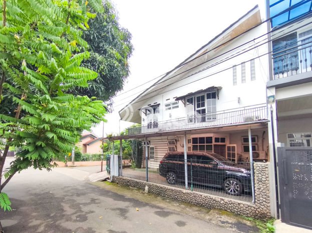 Dijual Rumah Premium dengan Fasilitas Sekitar Lengkap di Serpong, Tangerang Selatan Dijual Rumah Premium dengan Fasilitas Sekitar Lengkap di Serpong, Tangerang Selatan