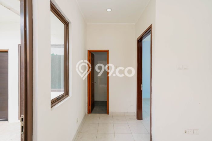 Dijual Hunian Rumah Terawat 2 KT di BSD City, Tangerang Dijual Hunian Rumah Terawat 2 KT di BSD City, Tangerang