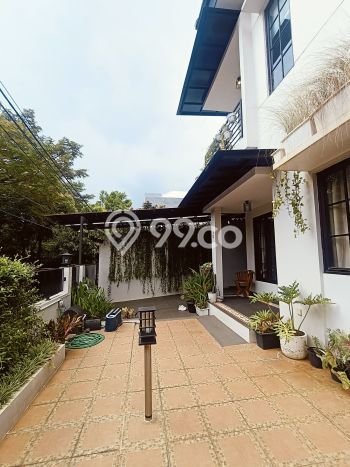 Rumah Luxury Modern Tanpa Renovasi di BSD Tangerang Rumah Luxury Modern Tanpa Renovasi di BSD Tangerang