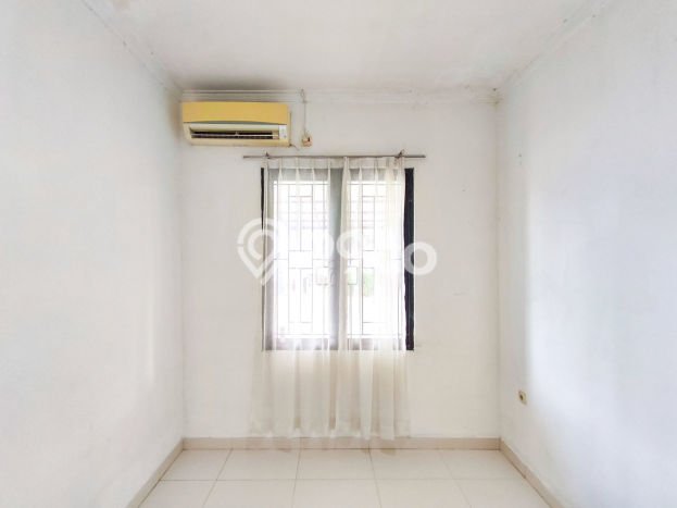 Jual Rumah Eksklusif 4 KT di Bintaro, Tangerang Selatan Jual Rumah Eksklusif 4 KT di Bintaro, Tangerang Selatan