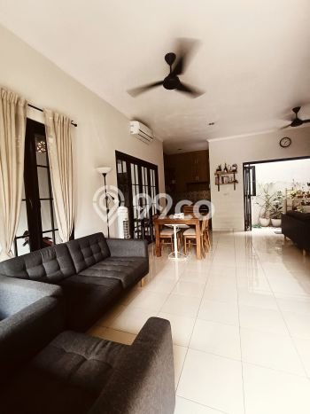 Rumah Luxury Modern Tanpa Renovasi di BSD Tangerang Rumah Luxury Modern Tanpa Renovasi di BSD Tangerang