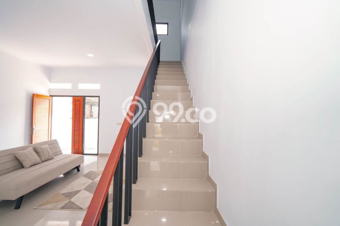 PROPERTI UNGGULAN! Rumah Premium di Cinere, Luas 125m² LB 112m² PROPERTI UNGGULAN! Rumah Premium di Cinere, Luas 125m² LB 112m²