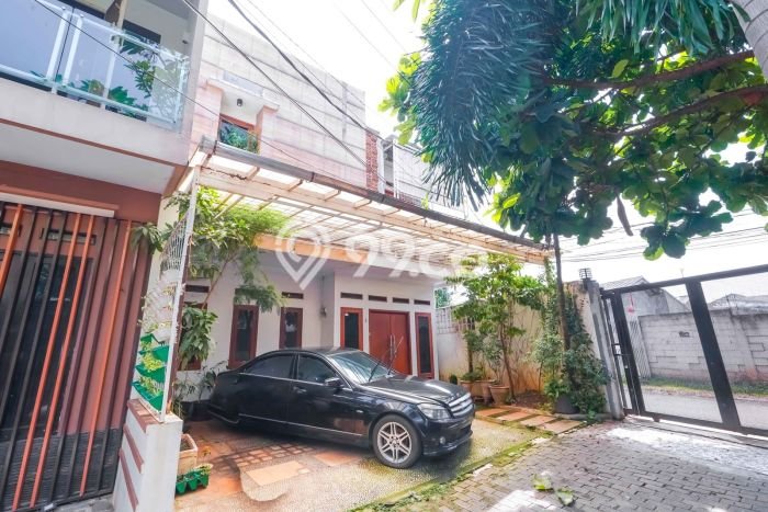 Rumah Strategis Modern Lb 180m2 di Cipayung, Jakarta Timur Rumah Strategis Modern Lb 180m2 di Cipayung, Jakarta Timur