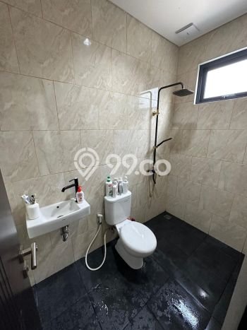 KESEMPATAN EMAS! Rumah di BSD, Tangerang, Luas 60m² Bangunan 87m² KESEMPATAN EMAS! Rumah di BSD, Tangerang, Luas 60m² Bangunan 87m²