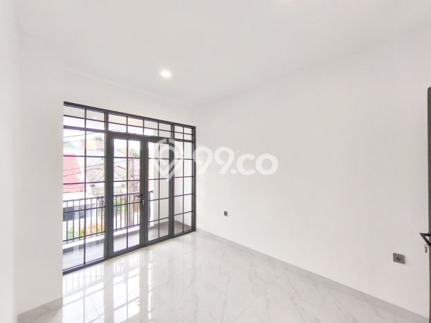 Rumah Modern Cantik 3 Kamar Bisa Langsung Pindah di Serpong Rumah Modern Cantik 3 Kamar Bisa Langsung Pindah di Serpong