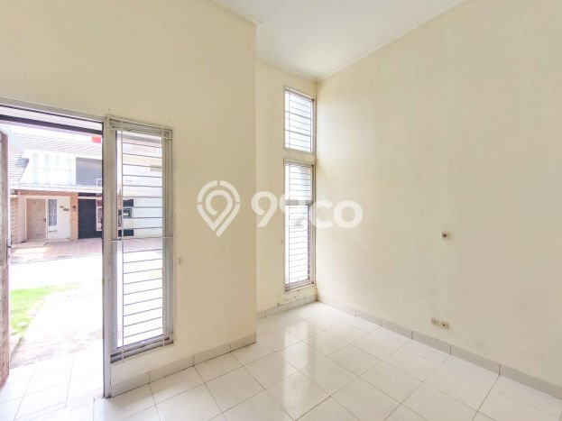 Rumah Luas Asri 2 KT Siap Huni di BSD Tangerang Rumah Luas Asri 2 KT Siap Huni di BSD Tangerang