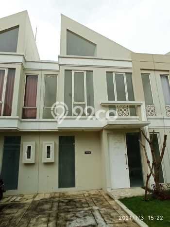 LIMITED UNIT! Rumah area Pakuwon, 2 KT, LT 72m² LB 70m² LIMITED UNIT! Rumah area Pakuwon, 2 KT, LT 72m² LB 70m²