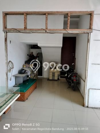 Rumah di Regol, Bandung, LT 198m² Bangunan 250m² - JUAL CEPAT! Rumah di Regol, Bandung, LT 198m² Bangunan 250m² - JUAL CEPAT!