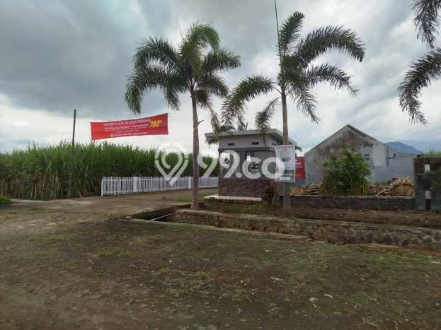 Tanah Dijual Lokasi Pakisaji, Malang Luas 72m2 Legalitas Aman Tanah Dijual Lokasi Pakisaji, Malang Luas 72m2 Legalitas Aman