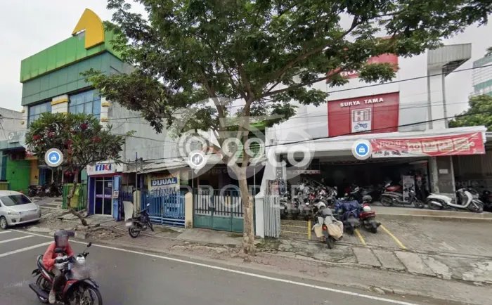 For Sale Rumah 3 Kamar Lokasi Strategis Bagus dan Strategis di Gubeng For Sale Rumah 3 Kamar Lokasi Strategis Bagus dan Strategis di Gubeng