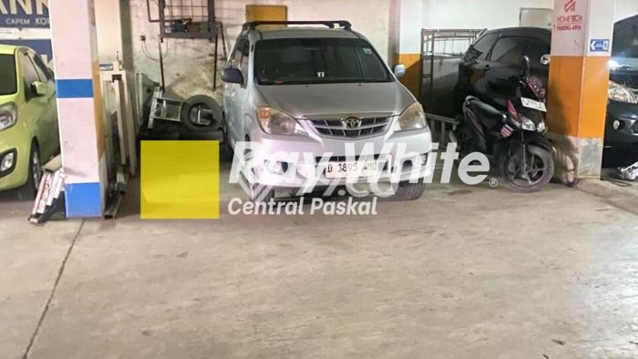 Unit Komersial Dijual di Bandung LT 131m2 & LB 260m2 Unit Komersial Dijual di Bandung LT 131m2 & LB 260m2