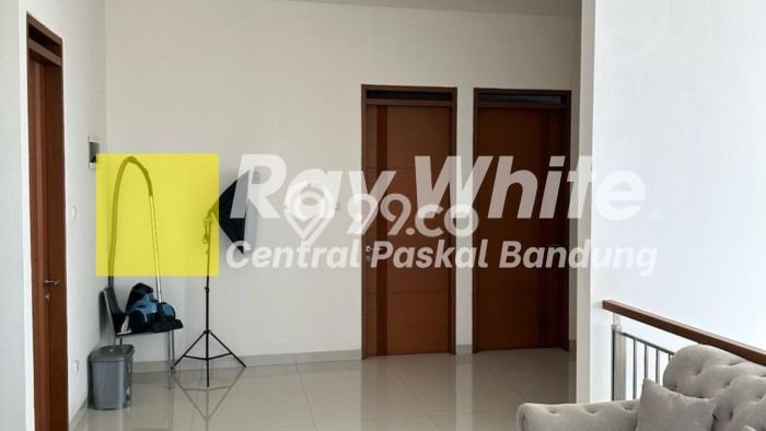 Rumah Eksklusif Dijual LT 450m2 di Cidadap, Bandung Rumah Eksklusif Dijual LT 450m2 di Cidadap, Bandung