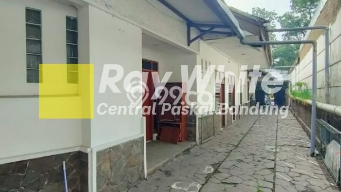 Unit Komersial Disewakan di Riau di Area Ramai & Strategis Unit Komersial Disewakan di Riau di Area Ramai & Strategis