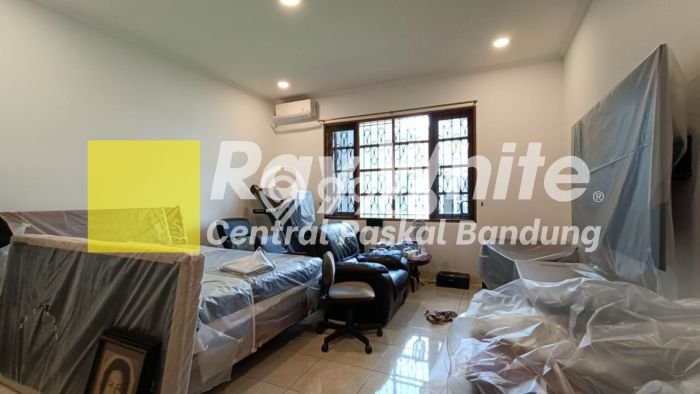 Hunian Mewah LB 500m2 Siap Pakai Desain Elegan di Setra Sari, Bandung Hunian Mewah LB 500m2 Siap Pakai Desain Elegan di Setra Sari, Bandung