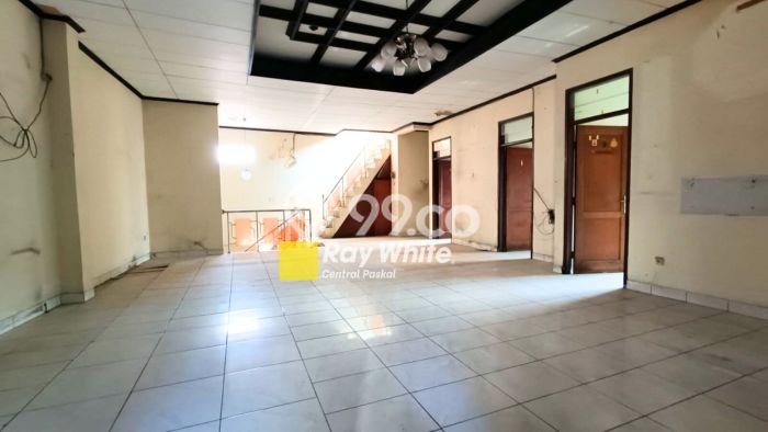 Komersial Bagus Dijual di Ciateul Bandung Strategis Cocok untuk Kembangkan Bisnis Komersial Bagus Dijual di Ciateul Bandung Strategis Cocok untuk Kembangkan Bisnis