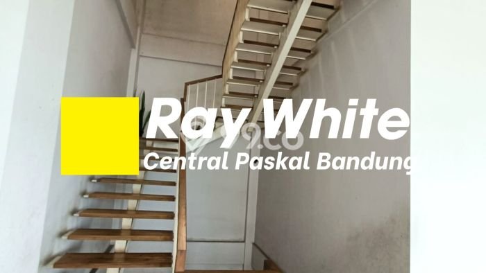 Komersial Bagus Dijual LB 500m2 Lokasi Strategis Bandung Area Cocok untuk Berbisnis Komersial Bagus Dijual LB 500m2 Lokasi Strategis Bandung Area Cocok untuk Berbisnis