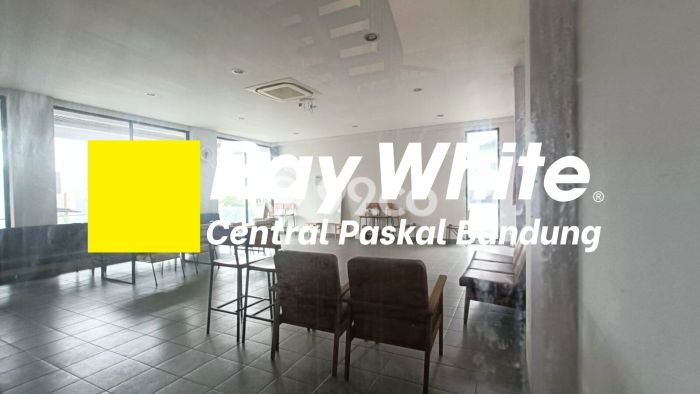 Komersial untuk Disewa di Pusat Bandung Luas Bangunan 500m2 Komersial untuk Disewa di Pusat Bandung Luas Bangunan 500m2