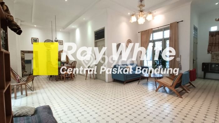 Rumah Elit Modern Siap Huni di Gatot Subroto Bandung Rumah Elit Modern Siap Huni di Gatot Subroto Bandung