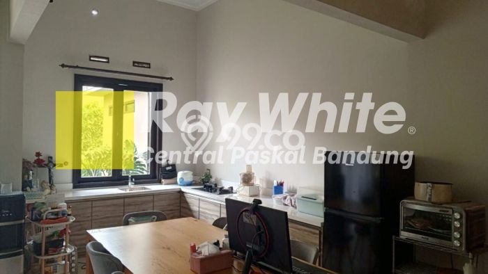 Dijual Rumah Mewah Elegan Dengan View Eksklusif di Padalarang, Bandung Dijual Rumah Mewah Elegan Dengan View Eksklusif di Padalarang, Bandung