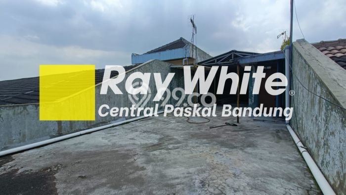 Ruko Bagus Dijual LB 350m2 Lokasi Strategis Bandung Area Cocok untuk Bisnis Ruko Bagus Dijual LB 350m2 Lokasi Strategis Bandung Area Cocok untuk Bisnis
