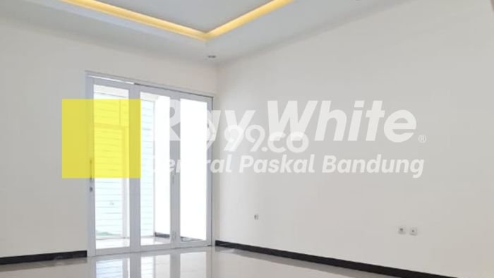 Hunian Nyaman Asri 2 KT Siap Pakai di Taman Kopo Indah Bandung Hunian Nyaman Asri 2 KT Siap Pakai di Taman Kopo Indah Bandung