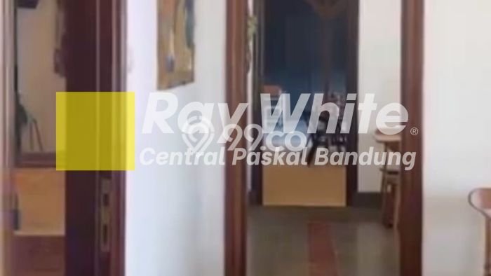 Unit Komersial Tersedia di Pajajaran Spesifikasi LB 450m2 Unit Komersial Tersedia di Pajajaran Spesifikasi LB 450m2