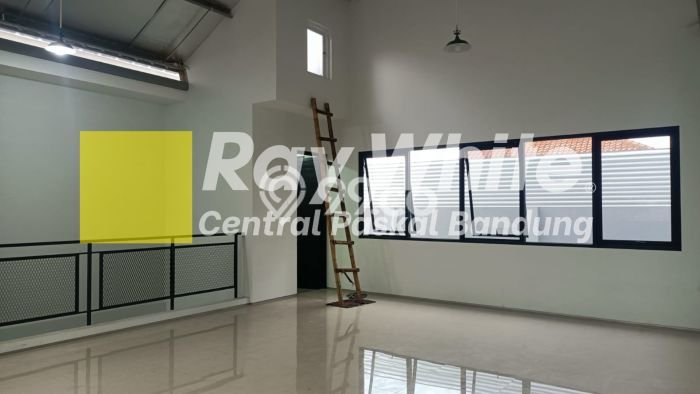 Gudang Dijual di Prime Area Bandung Luas 308m2 Gudang Dijual di Prime Area Bandung Luas 308m2