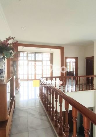 For Sale! Luxury House LT 720m2 Desain Elegan di Cipaganti For Sale! Luxury House LT 720m2 Desain Elegan di Cipaganti