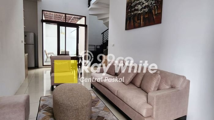 Rumah Disewakan Bandung LT 170m2 LB 165m2 Area Setra Murni Rumah Disewakan Bandung LT 170m2 LB 165m2 Area Setra Murni