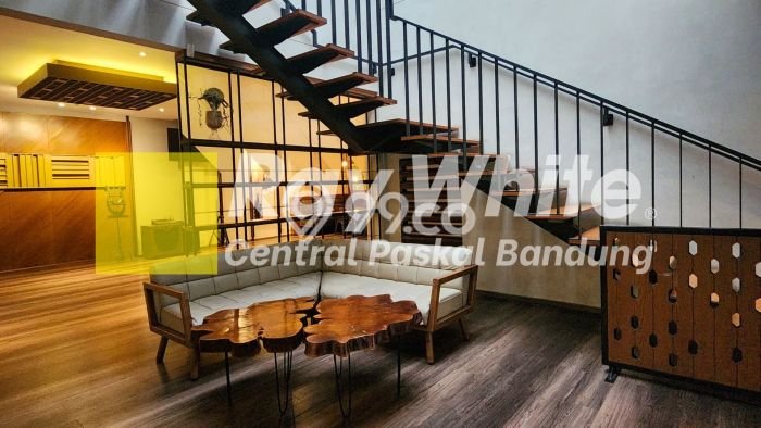 Unit Komersial Tersedia di Dago Spesifikasi LB 500m2 Unit Komersial Tersedia di Dago Spesifikasi LB 500m2